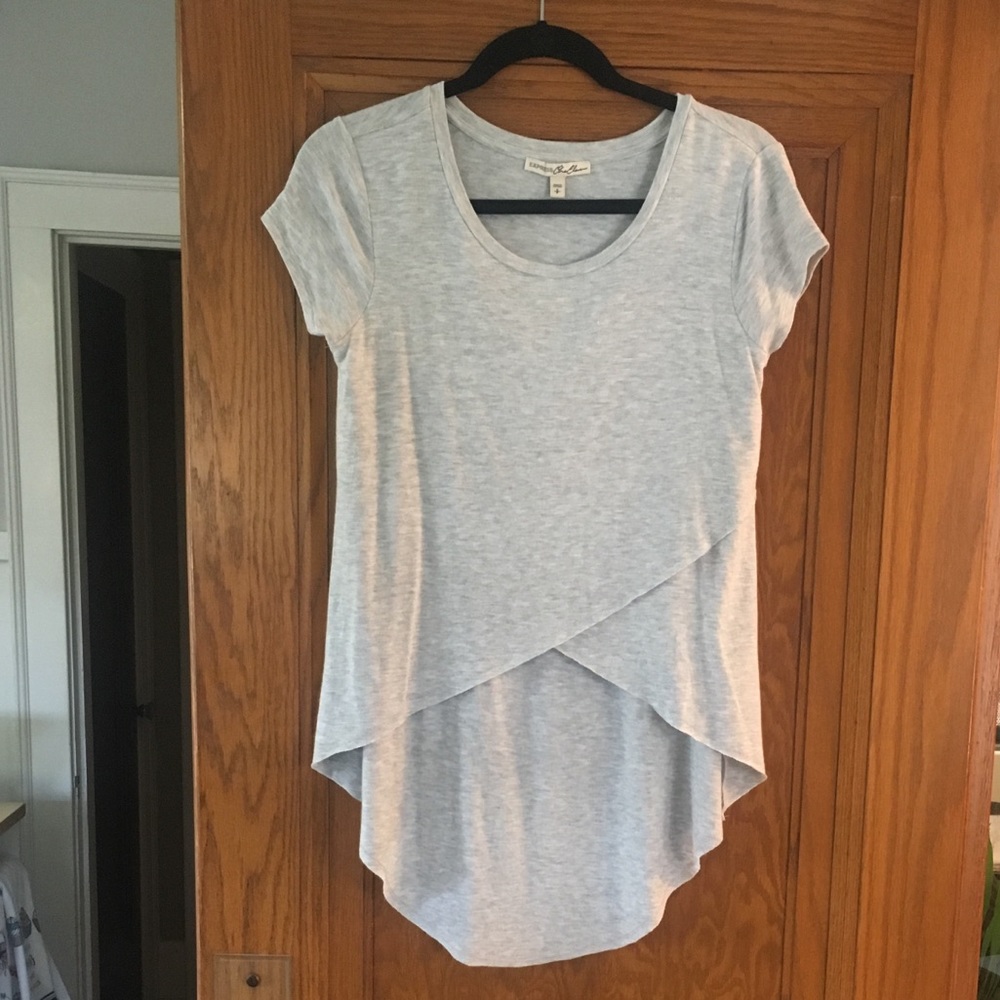Express. Gray top. Size s